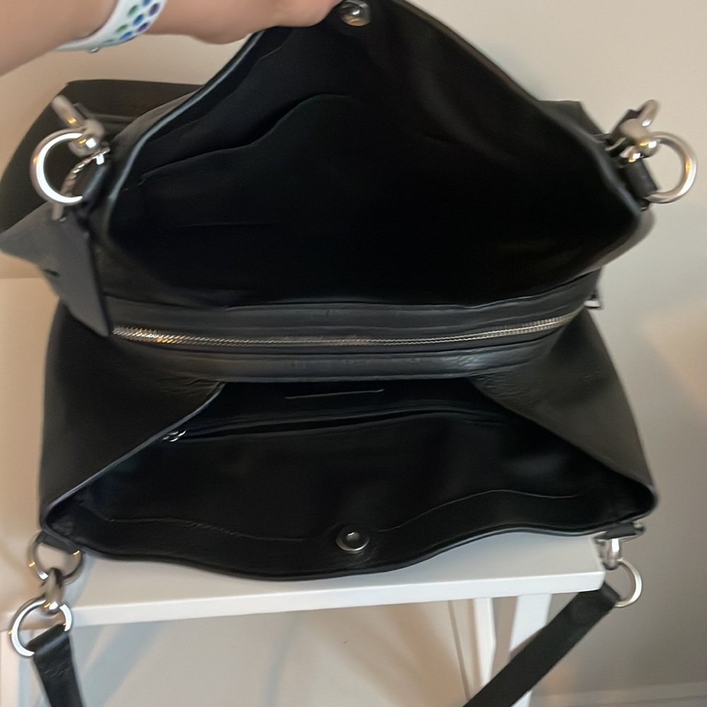 Coach black leather shoulder bag (Pebble Leather Hallie) - Picture 3 of 6